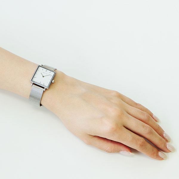 Bering | Classic Silver square white 26mm dial silver milanese | 18226-004