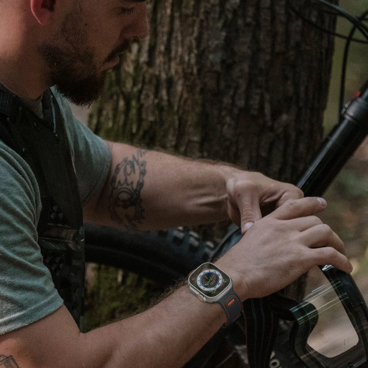 Spigen | Caseology Athlex active orange - Apple Series | AMP06250