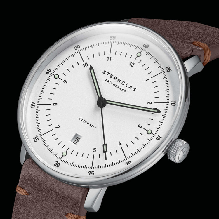 Sternglas | Hamburg Automatik silver 42mm white dial premium leather band | S02-HH47-VI11