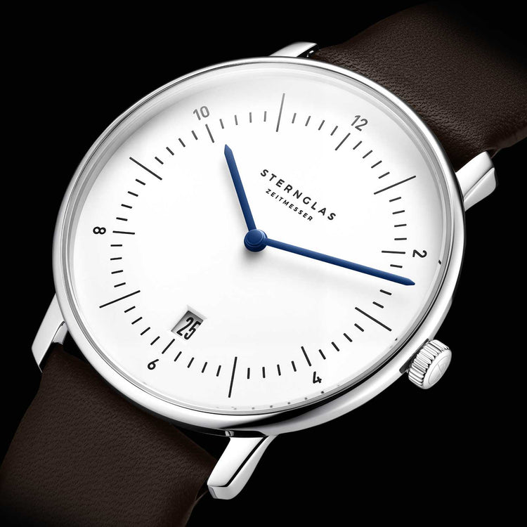 Sternglas | Naos white 38mm dial milanaise silver band | S01-NA44-MI04