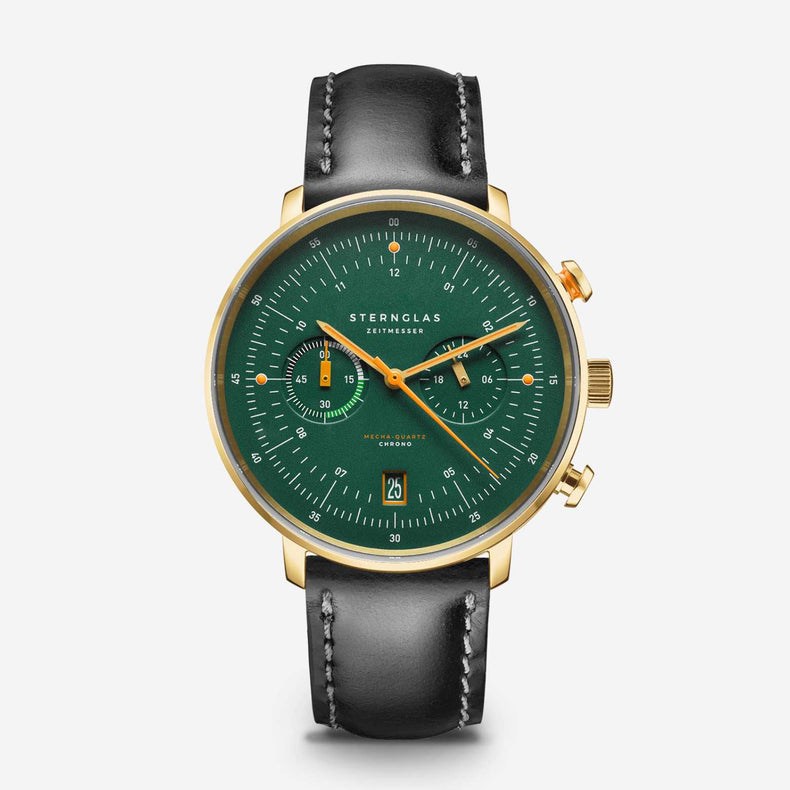 Sternglas | Hamburg chrono green 42mm dial black leather band | S01-HCV22-BR04