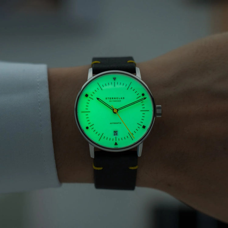 Sternglas | Naos Edition Bauhaus X Yellow Automatik 38mm dial black leather | S02-NAI23-VI22