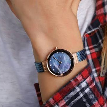 Bering | Classic Rose Gold blue 28mm dial milanese strap | 10128-368