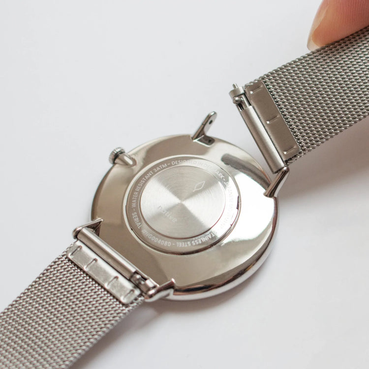 Nordgreen | Native 28mm white dial silver mesh | NR28SIMESIXX