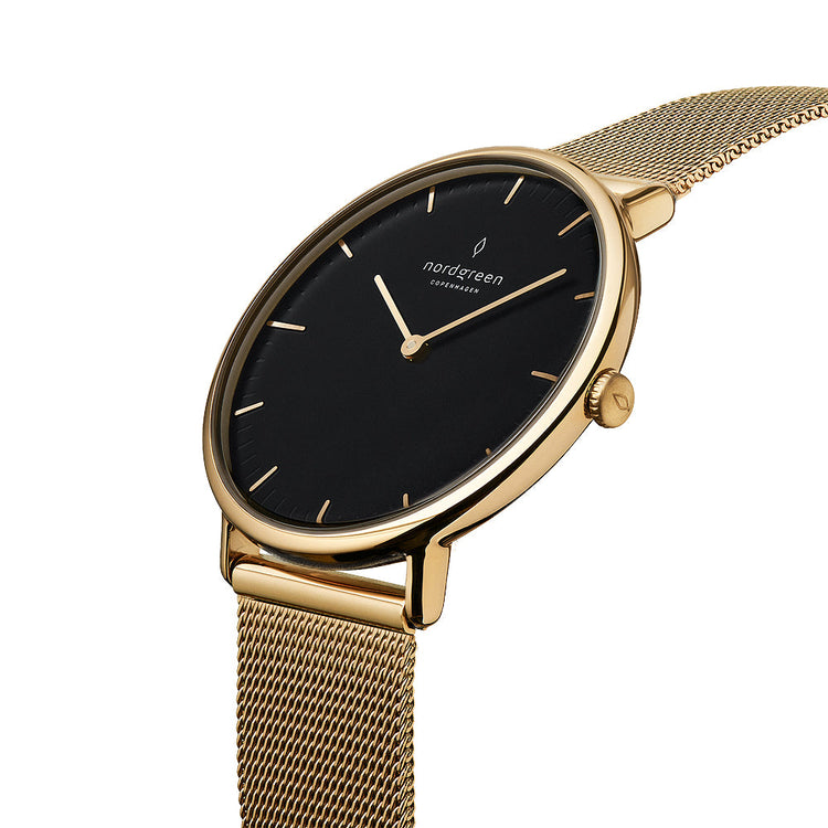 Nordgreen | Native gold black 32mm dial gold mesh | NR32GOMEGOBL