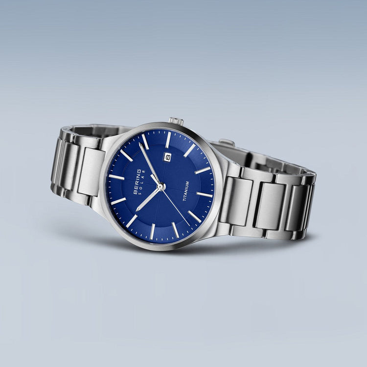Bering | Solar Titanium silver 39mm blue dial titanium links | 15239-777