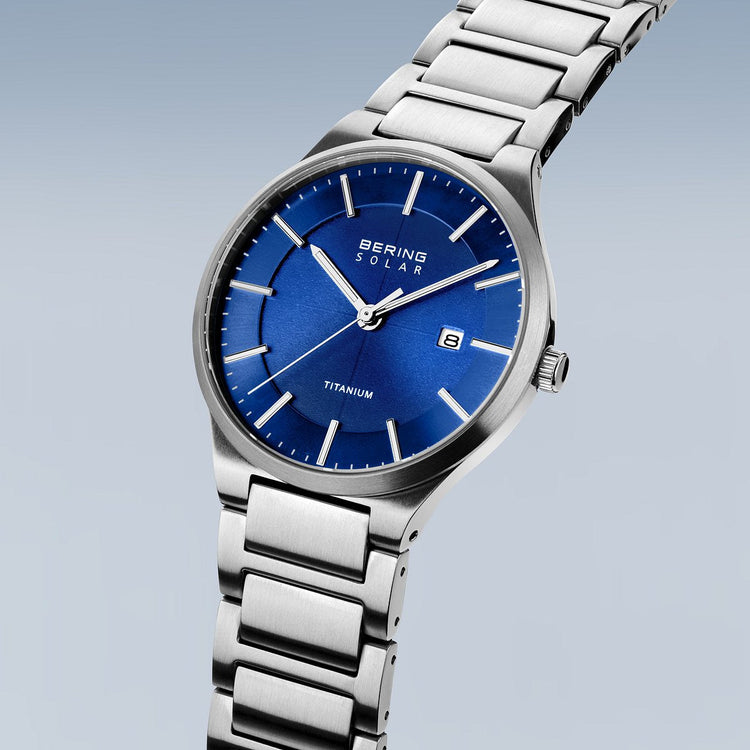 Bering | Solar Titanium silver 39mm blue dial titanium links | 15239-777
