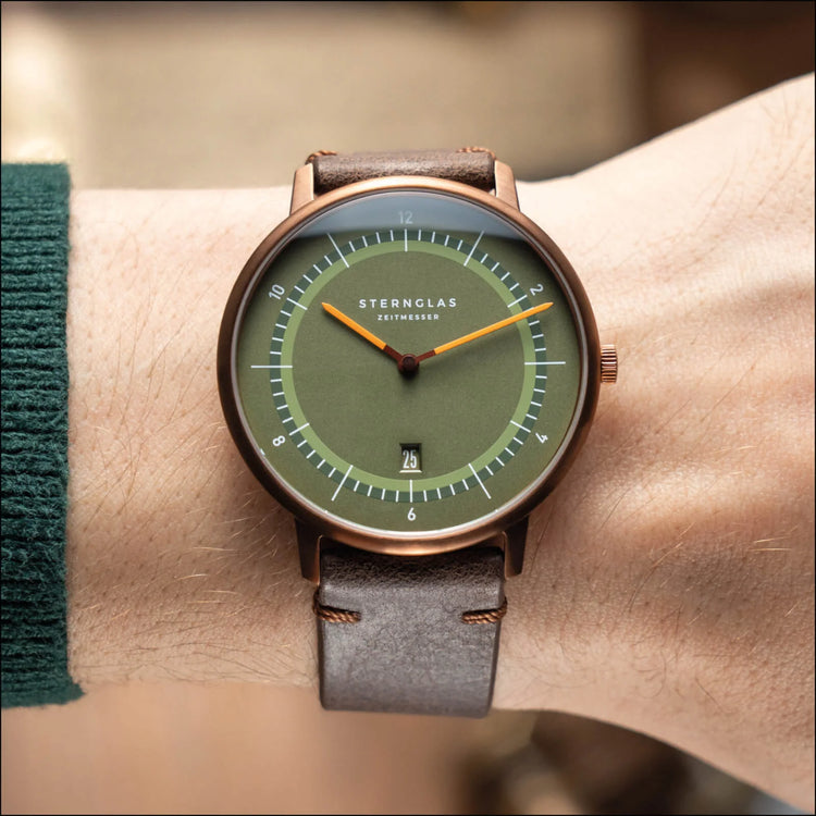 Sternglas | Naos XL Edition 1905 42mm green dial bronze leather band | S01-NXT35-VI17