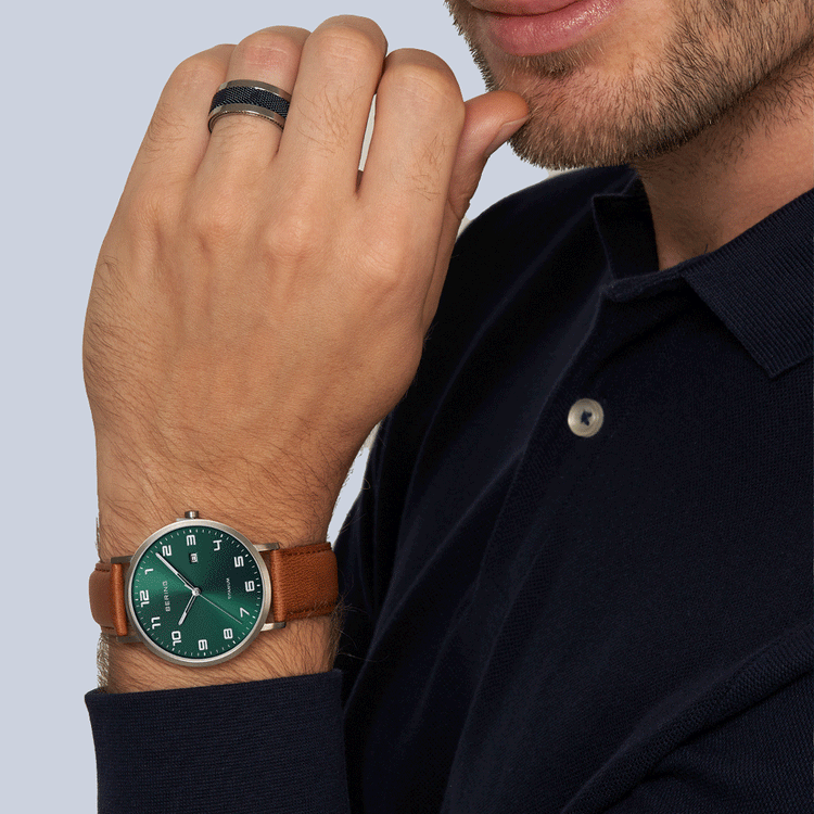 Bering | Titanium green 40mm dial | 18640-568