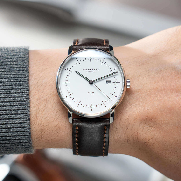 Sternglas | Naos Solar white 38mm dial black leather band | S01-NS01-BR02