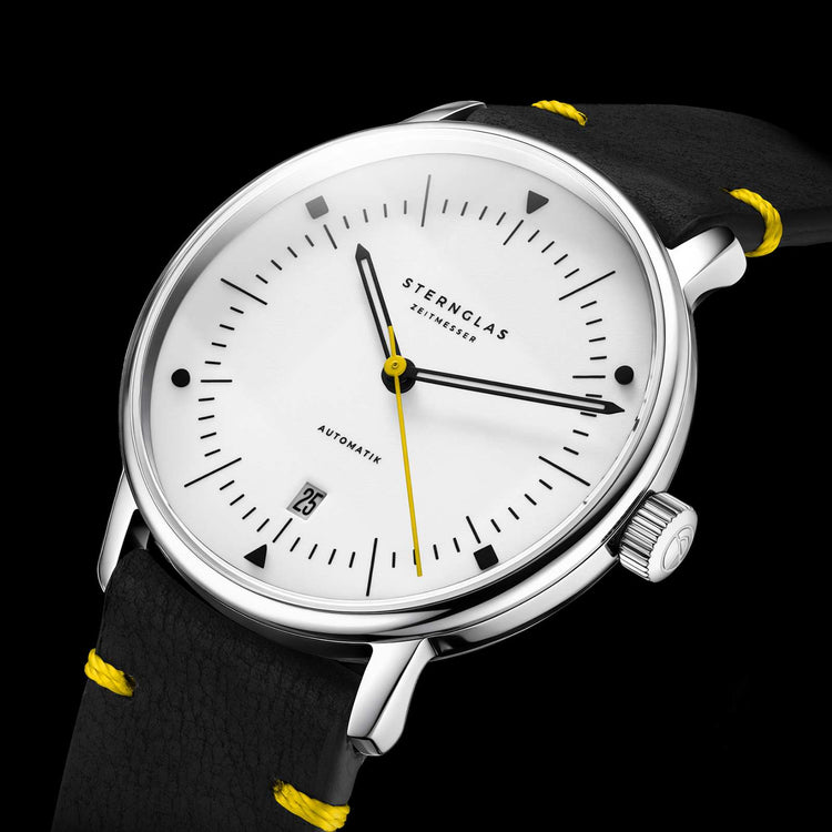 Sternglas | Naos Edition Bauhaus X Yellow Automatik 38mm dial black leather | S02-NAI23-VI22