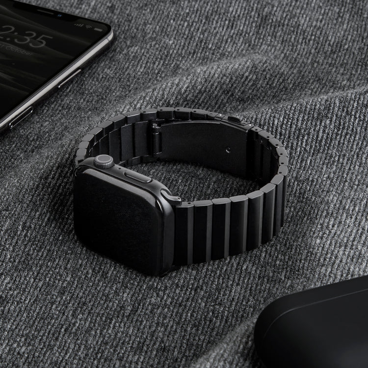 Uniq | Strova satain black stainless steel watch band - Apple Series | STRVMBLK