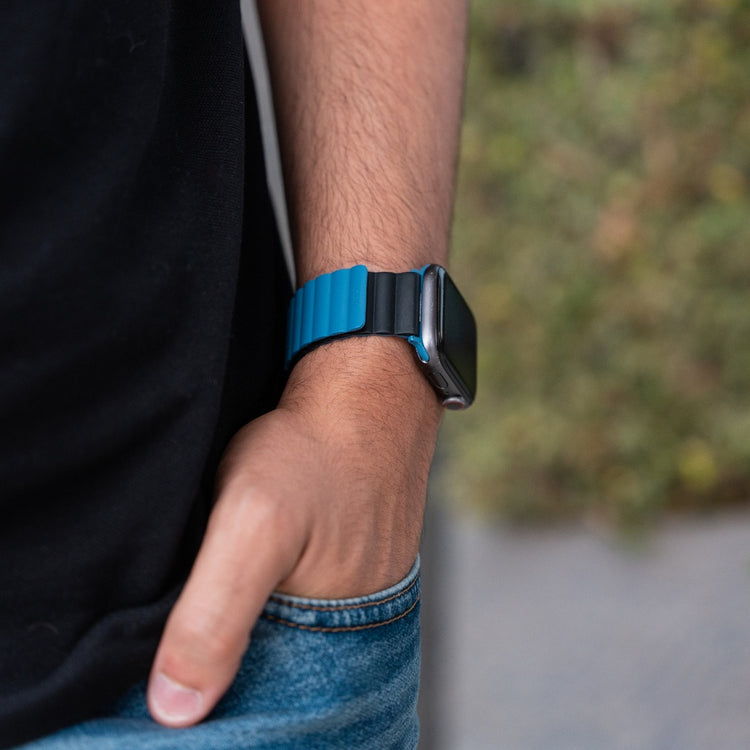 Uniq | Revix reversible blue and black watch band - Apple Series | REVBLUBLK
