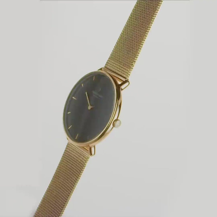 Nordgreen | Native gold mother of pearl 28mm link bracelet | NR28GO5LGOMP