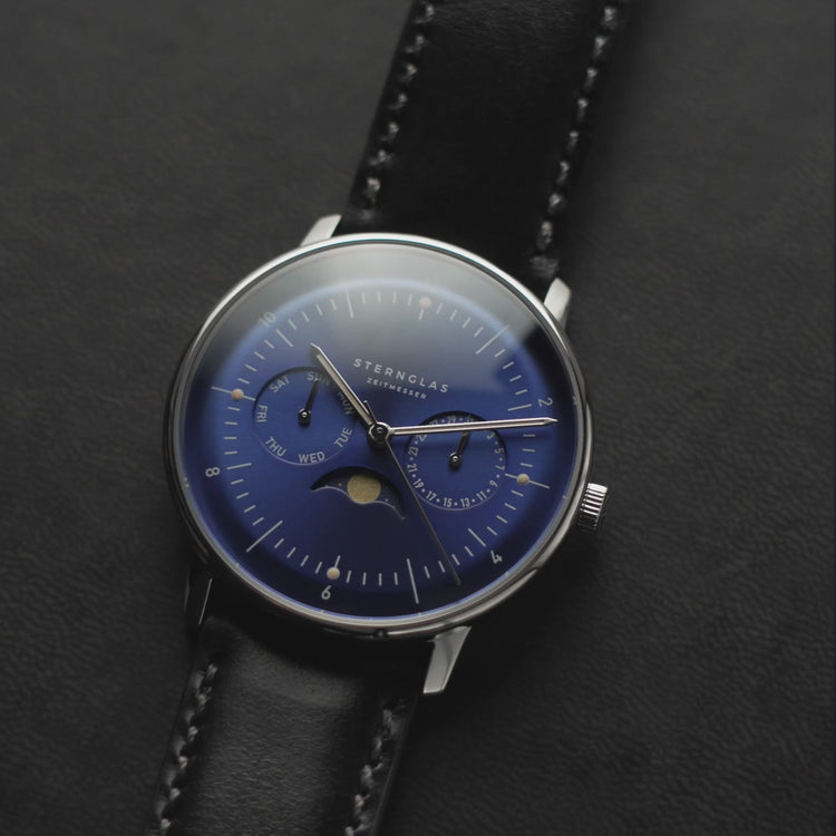 Sternglas | Naos Moonphase blue 38mm dial black leather band | S01-NM06-BR02