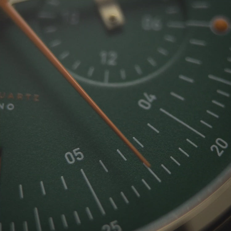 Sternglas | Hamburg chrono green 42mm dial dark brown leather band | S01-HCV22-BR01