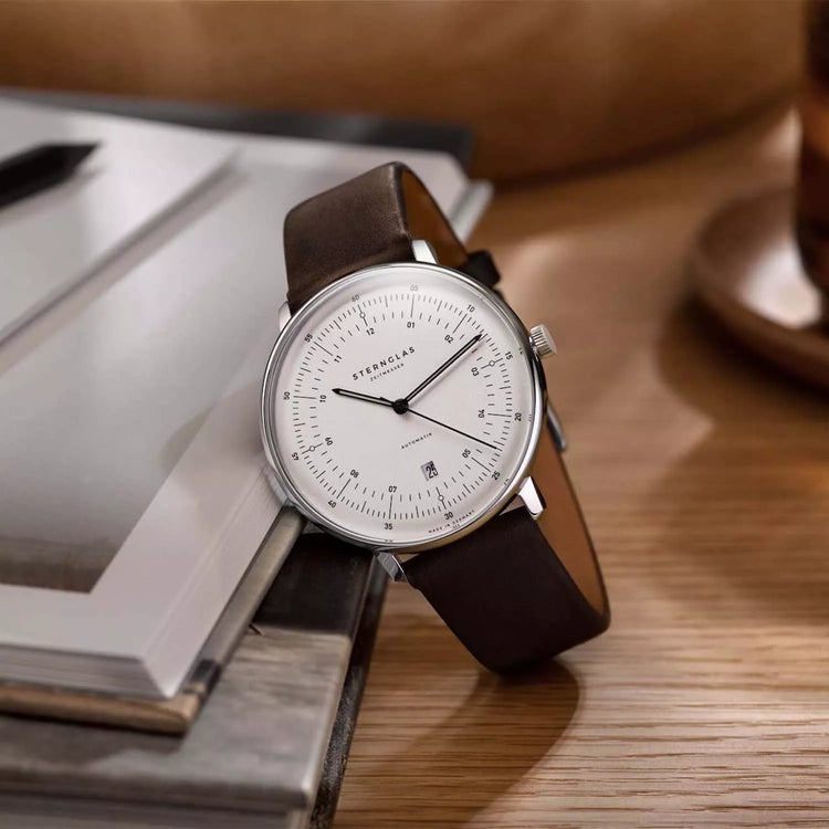 Sternglas | Hamburg Automatik silver 42mm white dial brown leather band | S02-HH10-PR04