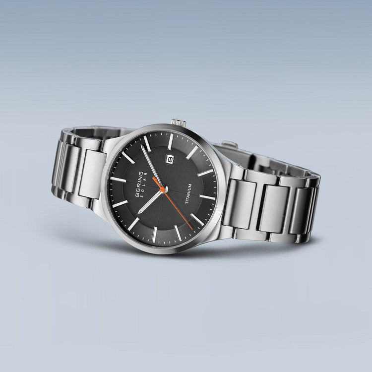 Bering | Solar Titanium silver 39mm grey dial titanium links | 15239-779