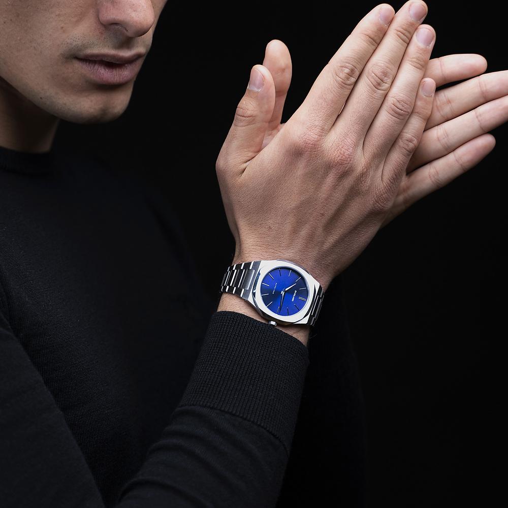 D1 milano sales on wrist