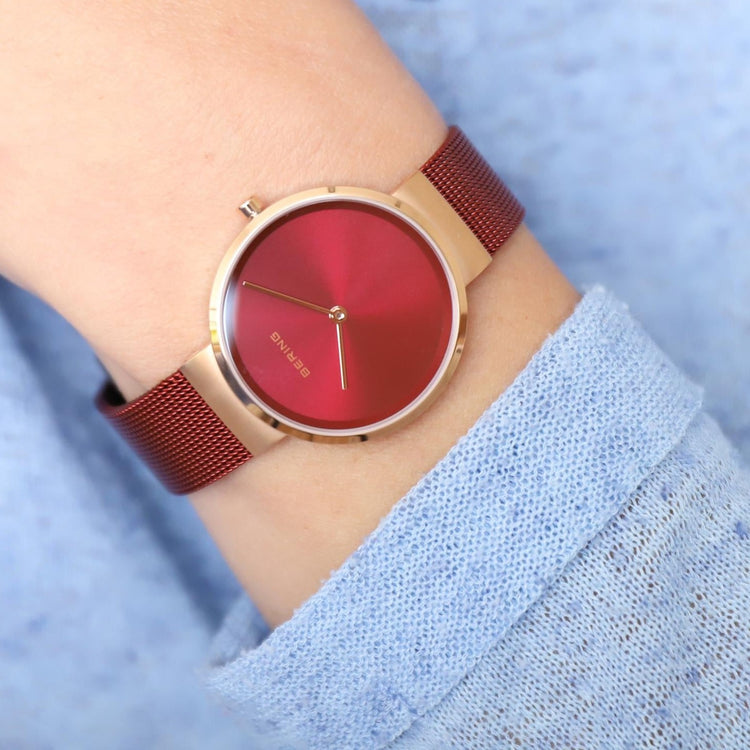 Bering | Classic brushed rose gold 31mm dial red mesh | 14531-363